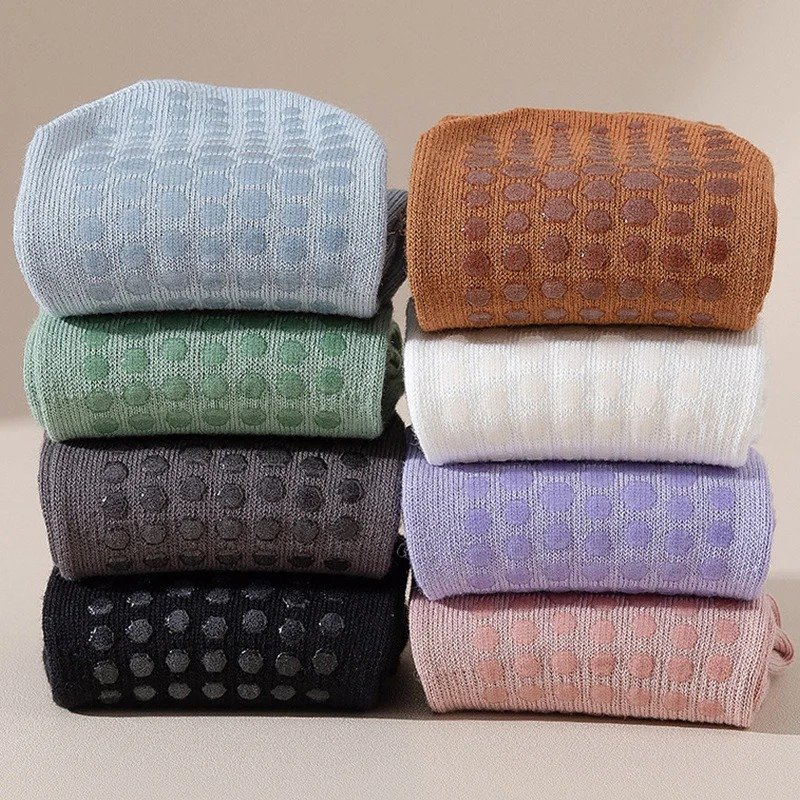 VIVIAN PATTERSON Crew Grip Socks - Image 4